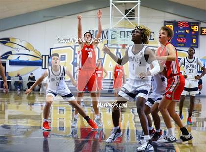 Thumbnail 1 in Mater Dei vs. St. John Bosco photogallery.