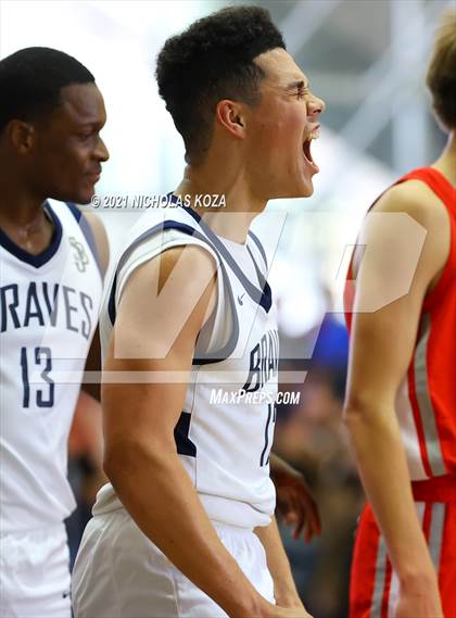 Thumbnail 2 in Mater Dei vs. St. John Bosco photogallery.