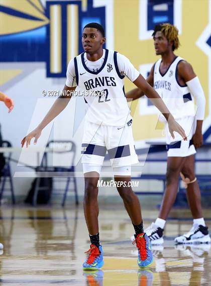 Thumbnail 2 in Mater Dei vs. St. John Bosco photogallery.