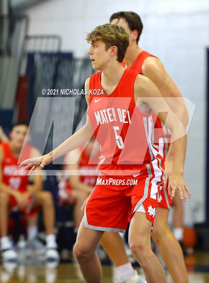 Thumbnail 2 in Mater Dei vs. St. John Bosco photogallery.
