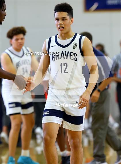 Thumbnail 3 in Mater Dei vs. St. John Bosco photogallery.