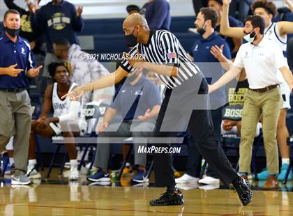 Thumbnail 3 in Mater Dei vs. St. John Bosco photogallery.