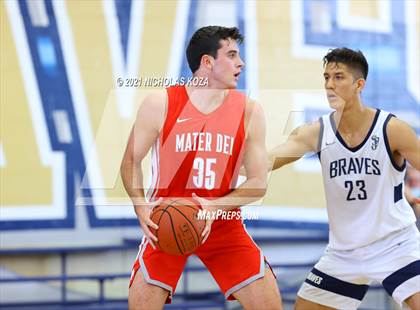 Thumbnail 1 in Mater Dei vs. St. John Bosco photogallery.