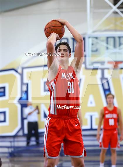 Thumbnail 1 in Mater Dei vs. St. John Bosco photogallery.