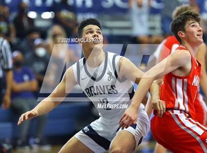 Thumbnail 2 in Mater Dei vs. St. John Bosco photogallery.