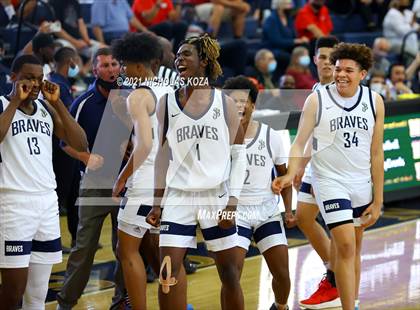 Thumbnail 3 in Mater Dei vs. St. John Bosco photogallery.