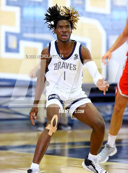 Thumbnail 2 in Mater Dei vs. St. John Bosco photogallery.