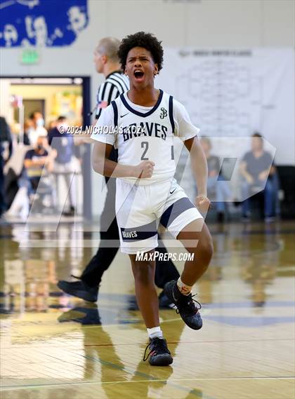Thumbnail 3 in Mater Dei vs. St. John Bosco photogallery.