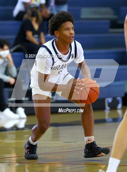 Thumbnail 1 in Mater Dei vs. St. John Bosco photogallery.