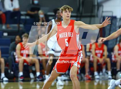 Thumbnail 3 in Mater Dei vs. St. John Bosco photogallery.