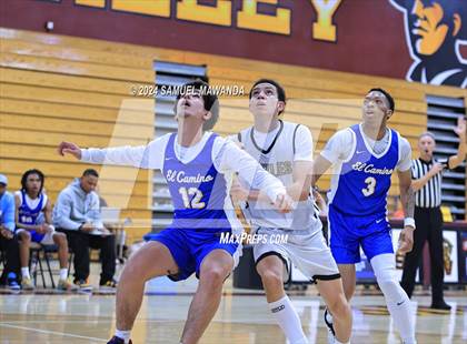 Thumbnail 2 in El Camino Real vs  Golden Valley (Annual Bob Hawking Simi Valley Tip-Off Classic) photogallery.