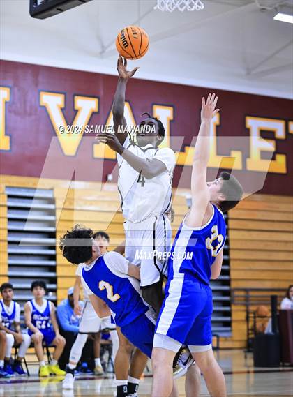 Thumbnail 2 in El Camino Real vs  Golden Valley (Annual Bob Hawking Simi Valley Tip-Off Classic) photogallery.