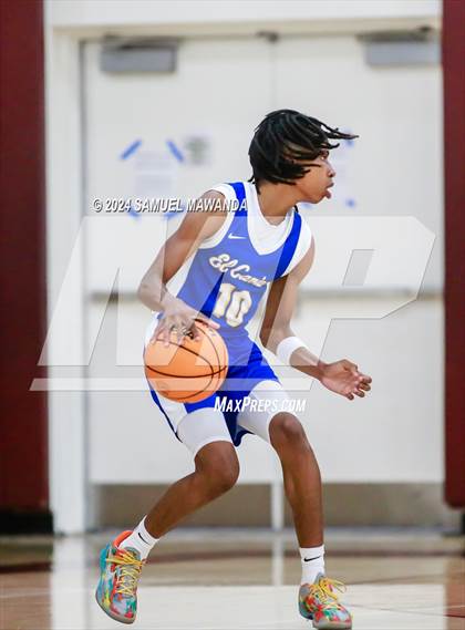 Thumbnail 2 in El Camino Real vs  Golden Valley (Annual Bob Hawking Simi Valley Tip-Off Classic) photogallery.