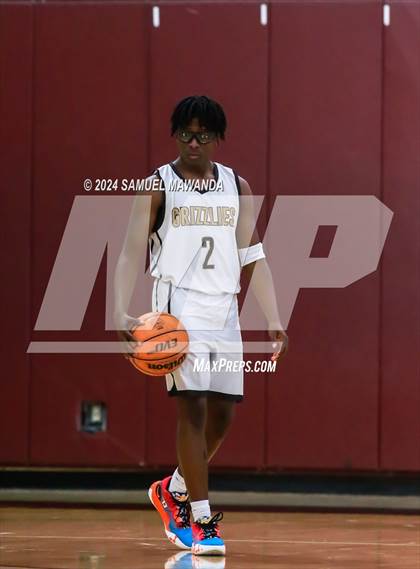 Thumbnail 1 in El Camino Real vs  Golden Valley (Annual Bob Hawking Simi Valley Tip-Off Classic) photogallery.