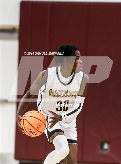 Thumbnail 2 in El Camino Real vs  Golden Valley (Annual Bob Hawking Simi Valley Tip-Off Classic) photogallery.