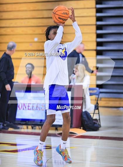 Thumbnail 2 in El Camino Real vs  Golden Valley (Annual Bob Hawking Simi Valley Tip-Off Classic) photogallery.