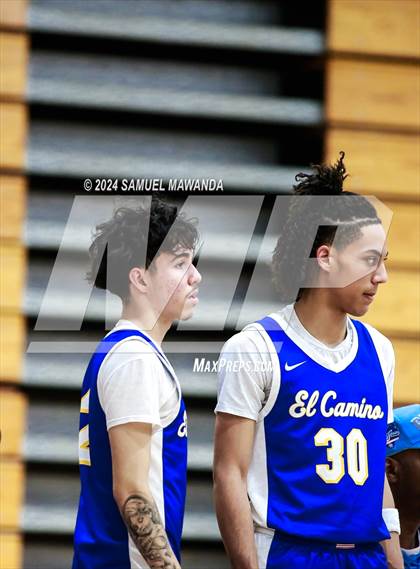 Thumbnail 1 in El Camino Real vs  Golden Valley (Annual Bob Hawking Simi Valley Tip-Off Classic) photogallery.