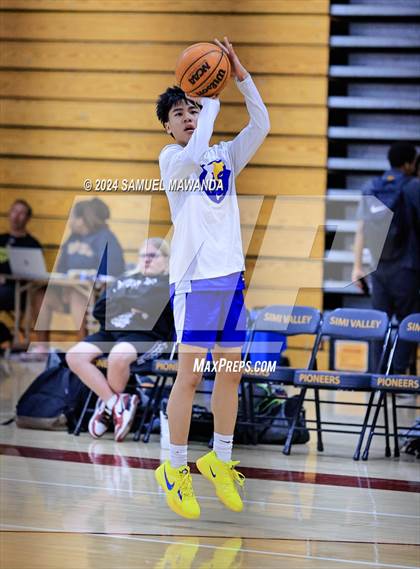 Thumbnail 3 in El Camino Real vs  Golden Valley (Annual Bob Hawking Simi Valley Tip-Off Classic) photogallery.