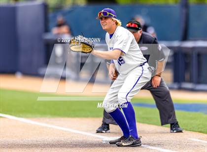 Thumbnail 1 in Lehi vs. Viewmont (UHSAA 5A Bracket 1 Round 1) photogallery.