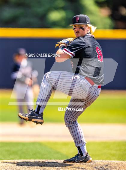 Thumbnail 2 in Lehi vs. Viewmont (UHSAA 5A Bracket 1 Round 1) photogallery.
