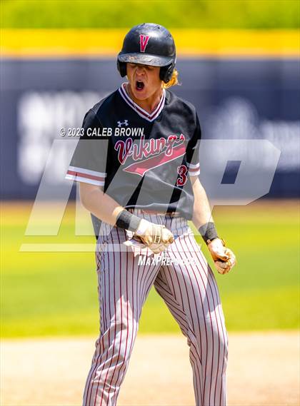 Thumbnail 3 in Lehi vs. Viewmont (UHSAA 5A Bracket 1 Round 1) photogallery.