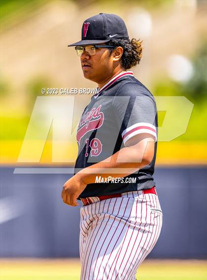 Thumbnail 3 in Lehi vs. Viewmont (UHSAA 5A Bracket 1 Round 1) photogallery.