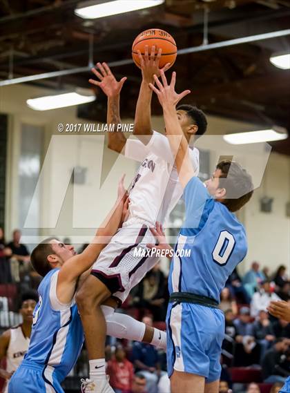 Thumbnail 2 in Saugerties vs. Kingston (R.Y.A.N. Tournament) photogallery.