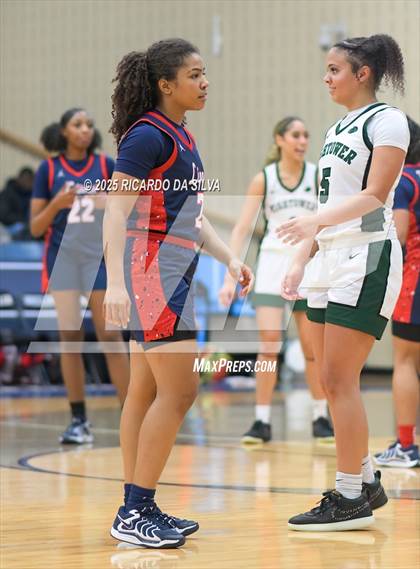 Thumbnail 3 in Alief Taylor vs. Fort Bend Hightower (UIL 6A D2 Basketball Regional Final) photogallery.