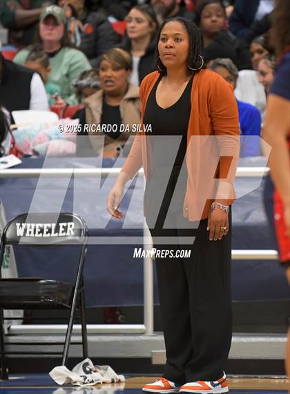 Thumbnail 3 in Alief Taylor vs. Fort Bend Hightower (UIL 6A D2 Basketball Regional Final) photogallery.