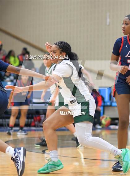 Thumbnail 2 in Alief Taylor vs. Fort Bend Hightower (UIL 6A D2 Basketball Regional Final) photogallery.