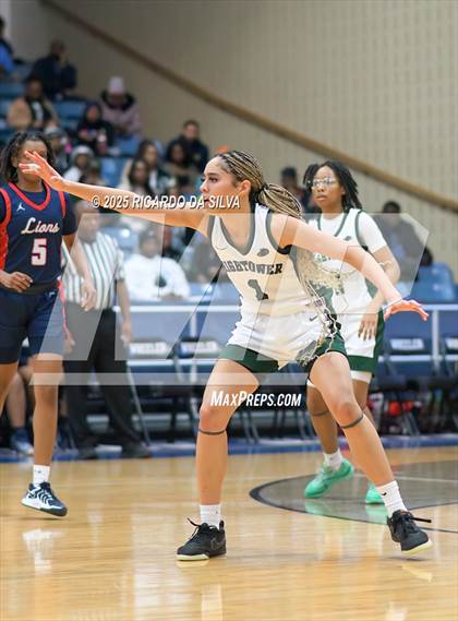 Thumbnail 2 in Alief Taylor vs. Fort Bend Hightower (UIL 6A D2 Basketball Regional Final) photogallery.