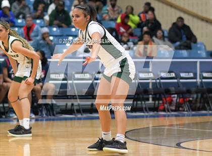 Thumbnail 3 in Alief Taylor vs. Fort Bend Hightower (UIL 6A D2 Basketball Regional Final) photogallery.