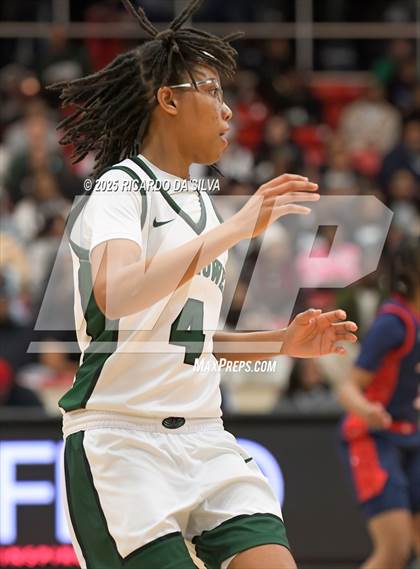 Thumbnail 3 in Alief Taylor vs. Fort Bend Hightower (UIL 6A D2 Basketball Regional Final) photogallery.