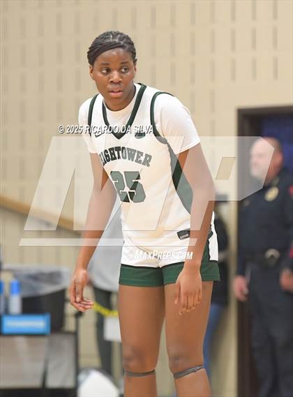 Thumbnail 2 in Alief Taylor vs. Fort Bend Hightower (UIL 6A D2 Basketball Regional Final) photogallery.