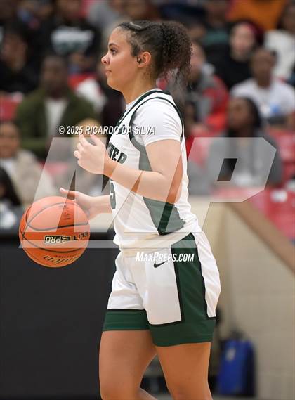Thumbnail 2 in Alief Taylor vs. Fort Bend Hightower (UIL 6A D2 Basketball Regional Final) photogallery.
