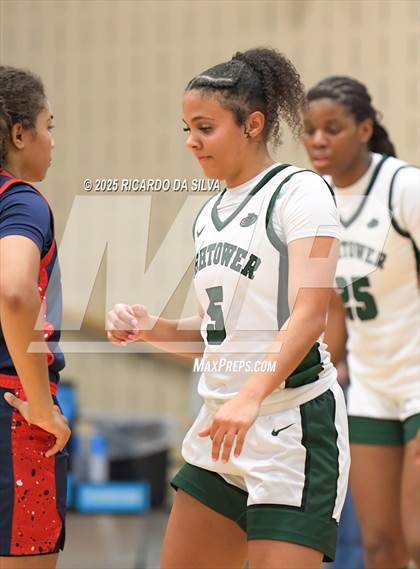 Thumbnail 3 in Alief Taylor vs. Fort Bend Hightower (UIL 6A D2 Basketball Regional Final) photogallery.