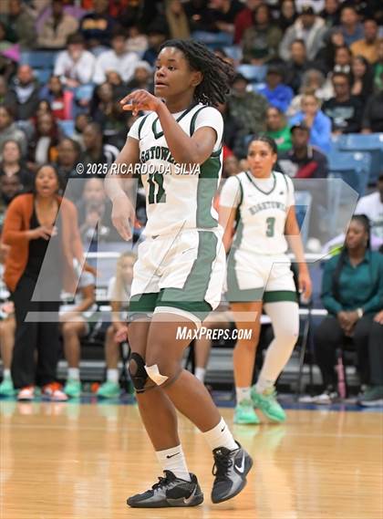 Thumbnail 2 in Alief Taylor vs. Fort Bend Hightower (UIL 6A D2 Basketball Regional Final) photogallery.