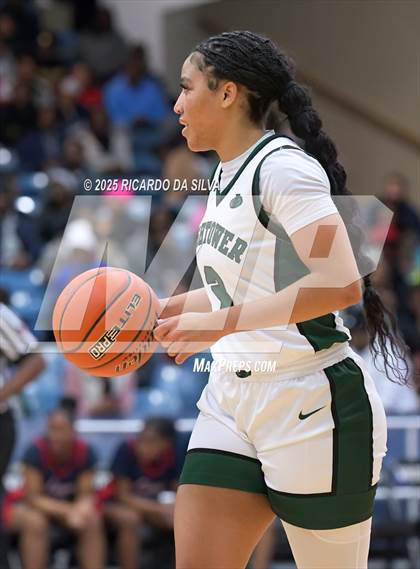 Thumbnail 2 in Alief Taylor vs. Fort Bend Hightower (UIL 6A D2 Basketball Regional Final) photogallery.