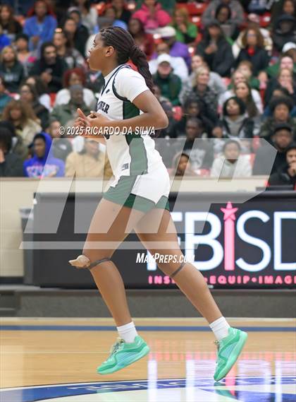 Thumbnail 3 in Alief Taylor vs. Fort Bend Hightower (UIL 6A D2 Basketball Regional Final) photogallery.
