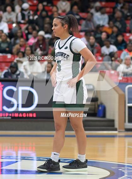 Thumbnail 2 in Alief Taylor vs. Fort Bend Hightower (UIL 6A D2 Basketball Regional Final) photogallery.