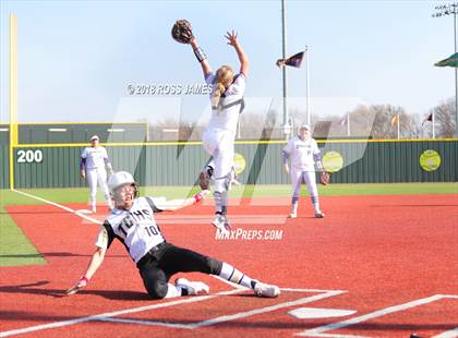 Thumbnail 3 in The Colony vs Canyon  photogallery.