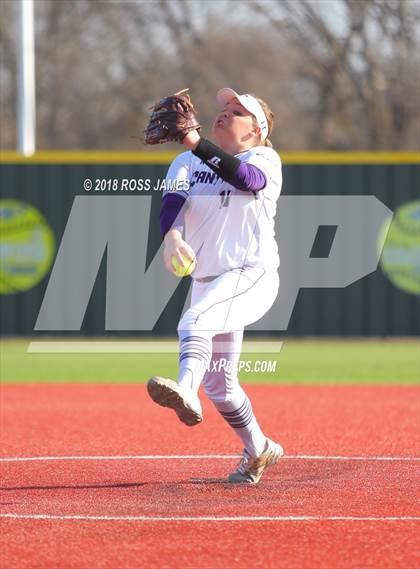 Thumbnail 2 in The Colony vs Canyon  photogallery.
