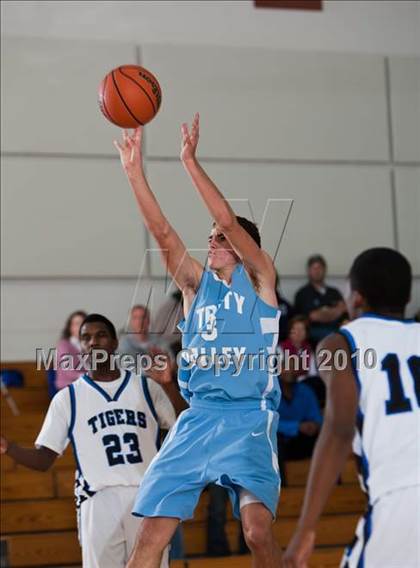 Thumbnail 3 in Trinity Christian vs Trinity Valley (Trinity Valley School Shootout) photogallery.