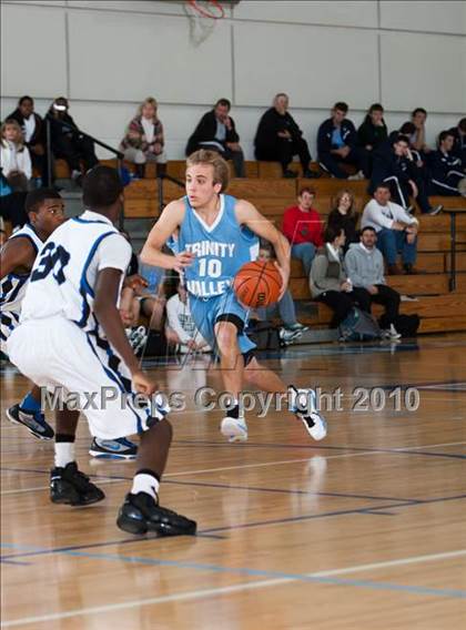 Thumbnail 3 in Trinity Christian vs Trinity Valley (Trinity Valley School Shootout) photogallery.