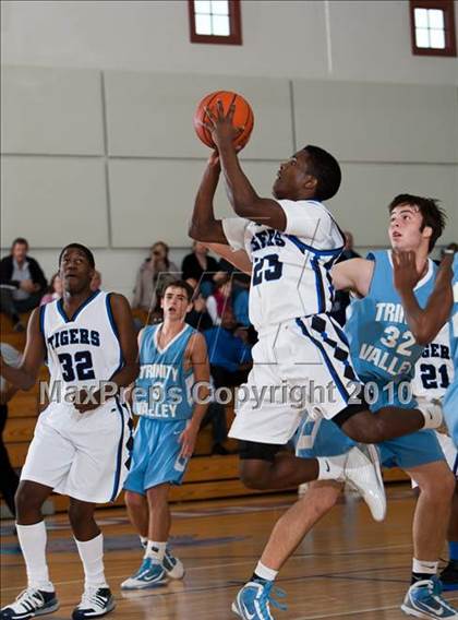 Thumbnail 2 in Trinity Christian vs Trinity Valley (Trinity Valley School Shootout) photogallery.