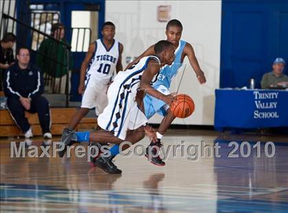 Thumbnail 3 in Trinity Christian vs Trinity Valley (Trinity Valley School Shootout) photogallery.