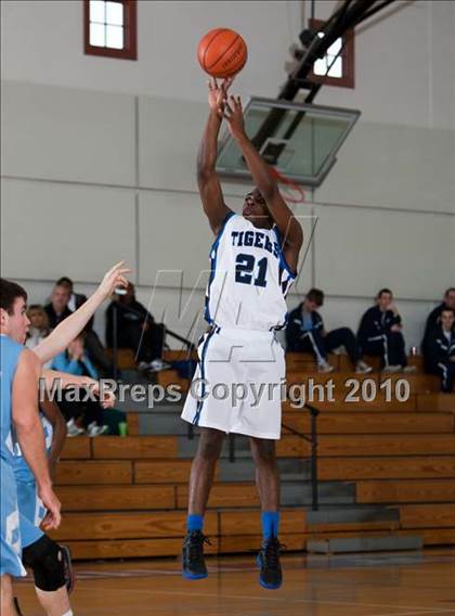 Thumbnail 3 in Trinity Christian vs Trinity Valley (Trinity Valley School Shootout) photogallery.
