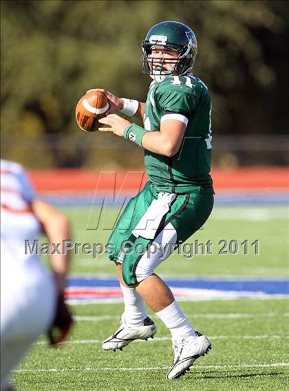 Thumbnail 1 in Hutto vs. Poteet (4A Region 2 Bi-District Playoffs) photogallery.