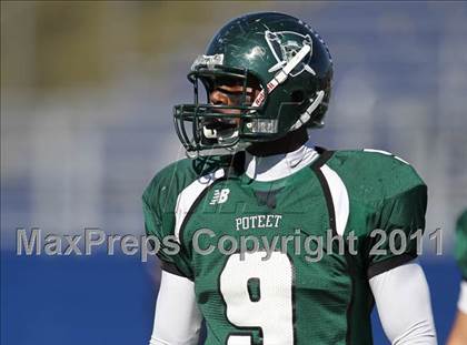 Thumbnail 2 in Hutto vs. Poteet (4A Region 2 Bi-District Playoffs) photogallery.