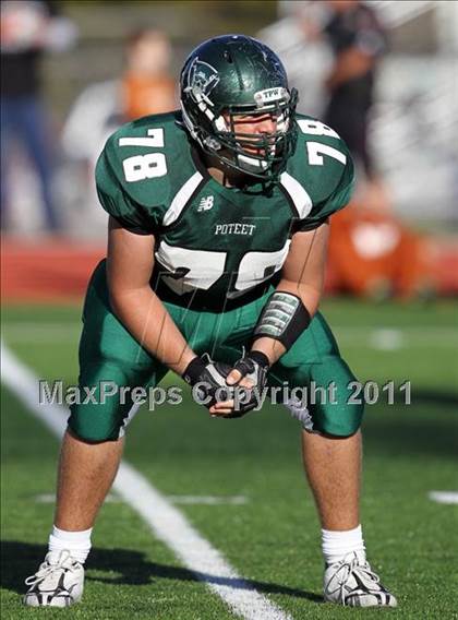Thumbnail 1 in Hutto vs. Poteet (4A Region 2 Bi-District Playoffs) photogallery.